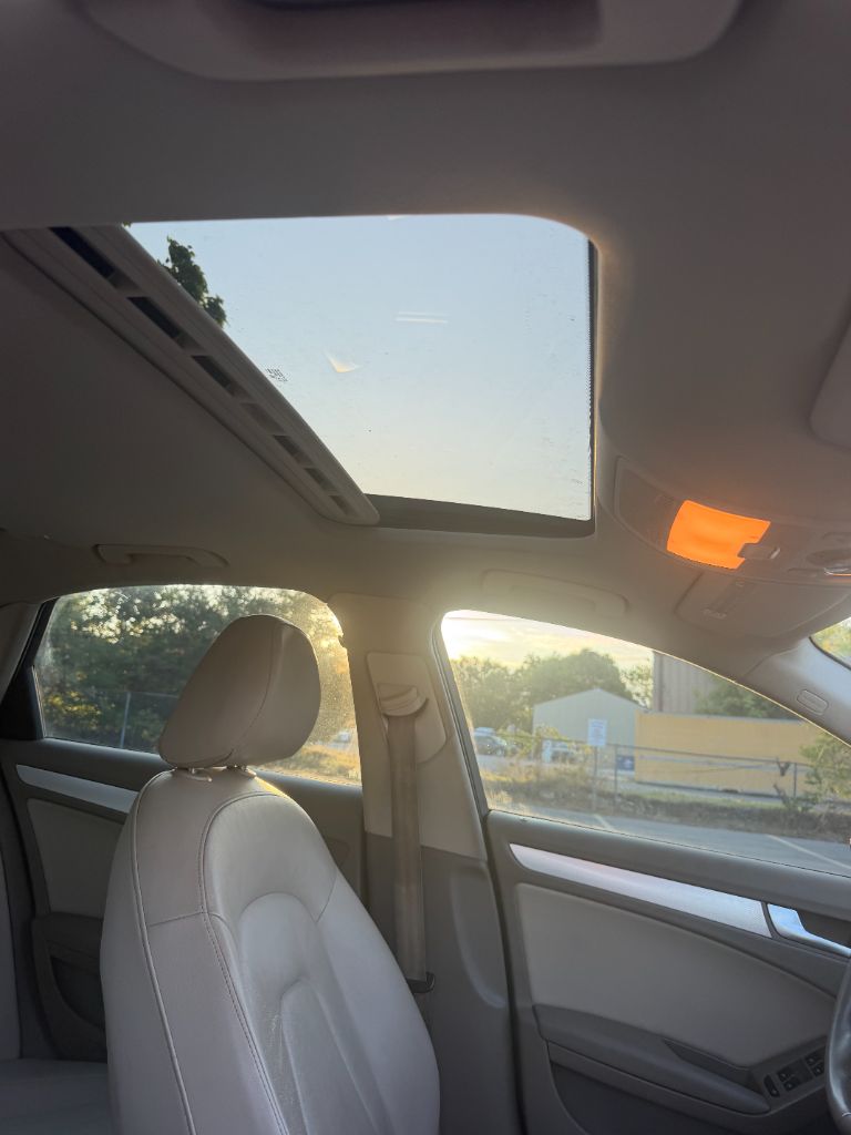 2010 Audi A4 Premium - Photo 12