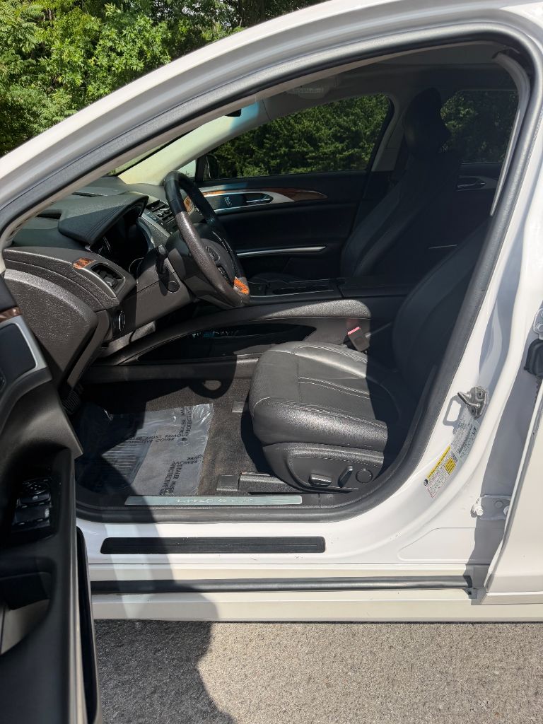 2014 Lincoln MKZ Hybrid - Photo 11