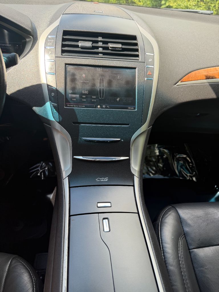 2014 Lincoln MKZ Hybrid - Photo 15