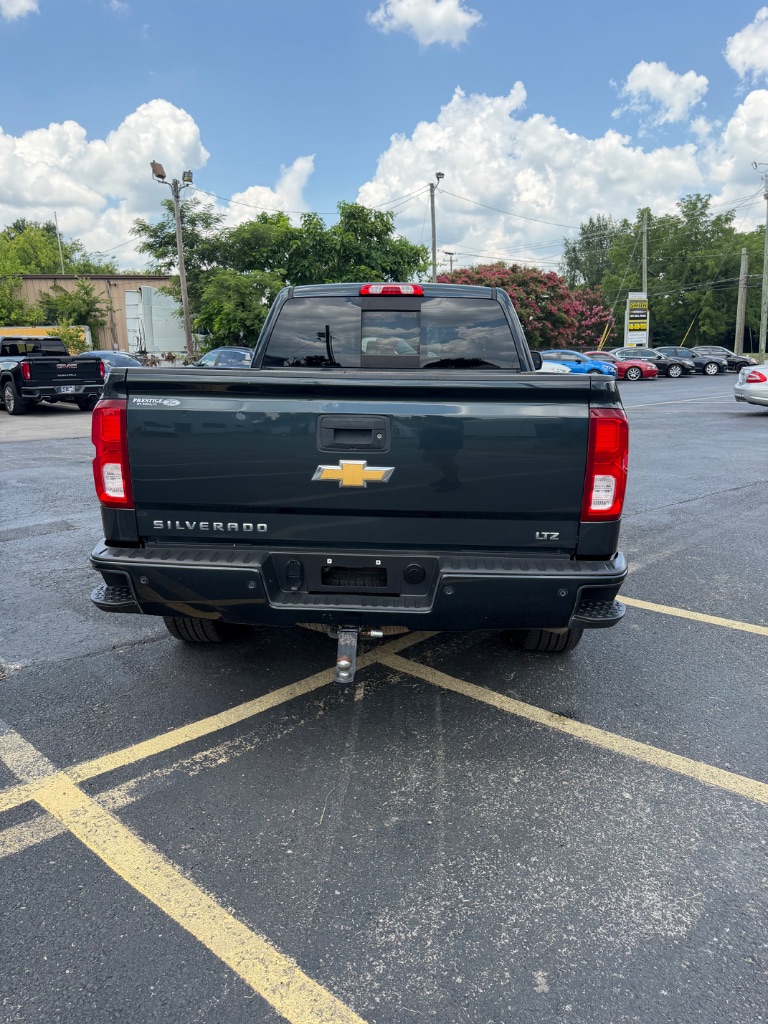 2017 Chevrolet Silverado 1500 LTZ - Photo 6