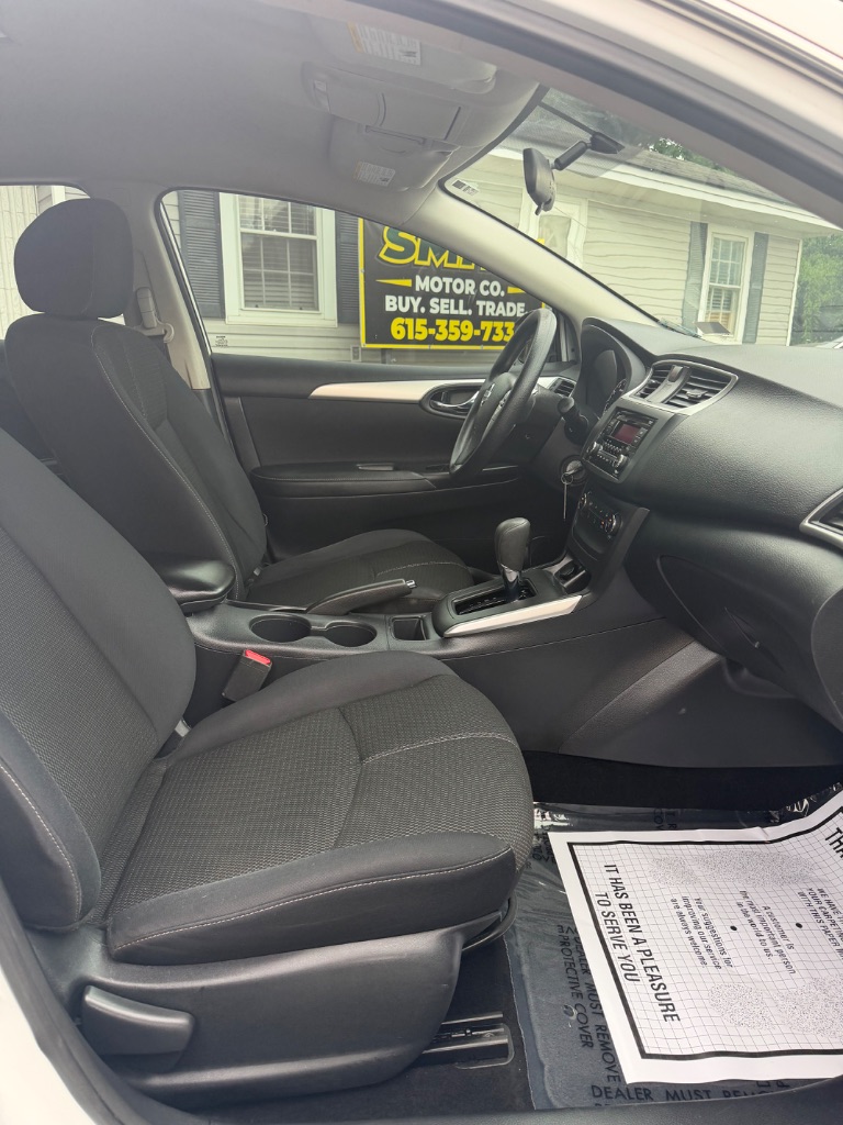 2016 Nissan Sentra S - Photo 10